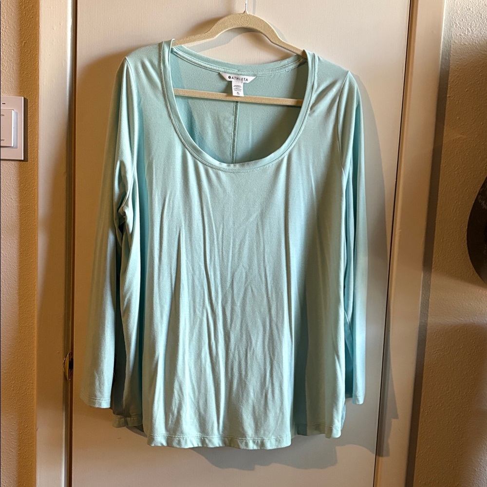Athleta Sky Blue Crew Neck Top